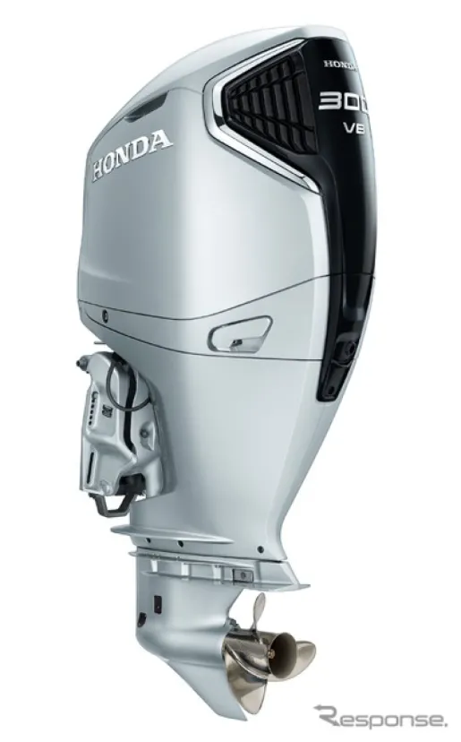 ホンダのV8エンジン搭載！ 大型船外機「BF300」発売