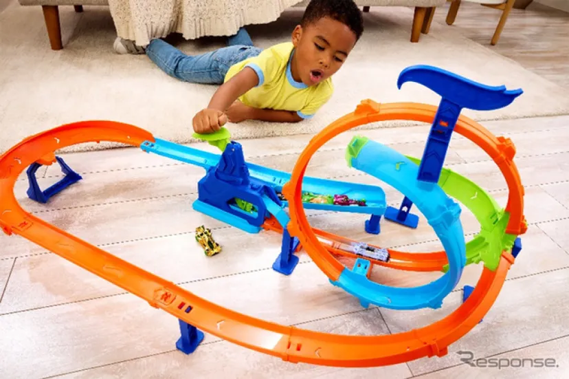 最大4台同時走行のダブルループコース! マテル・ホットウィール「サイクロンクラッシュ」4月発売