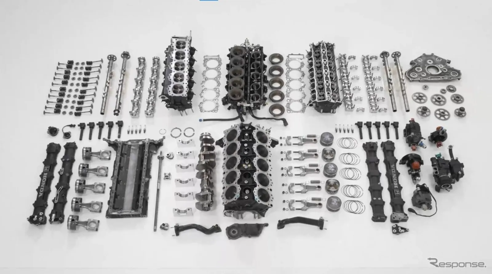 セナが駆ったF1マシンのV10エンジン部品がオークションに