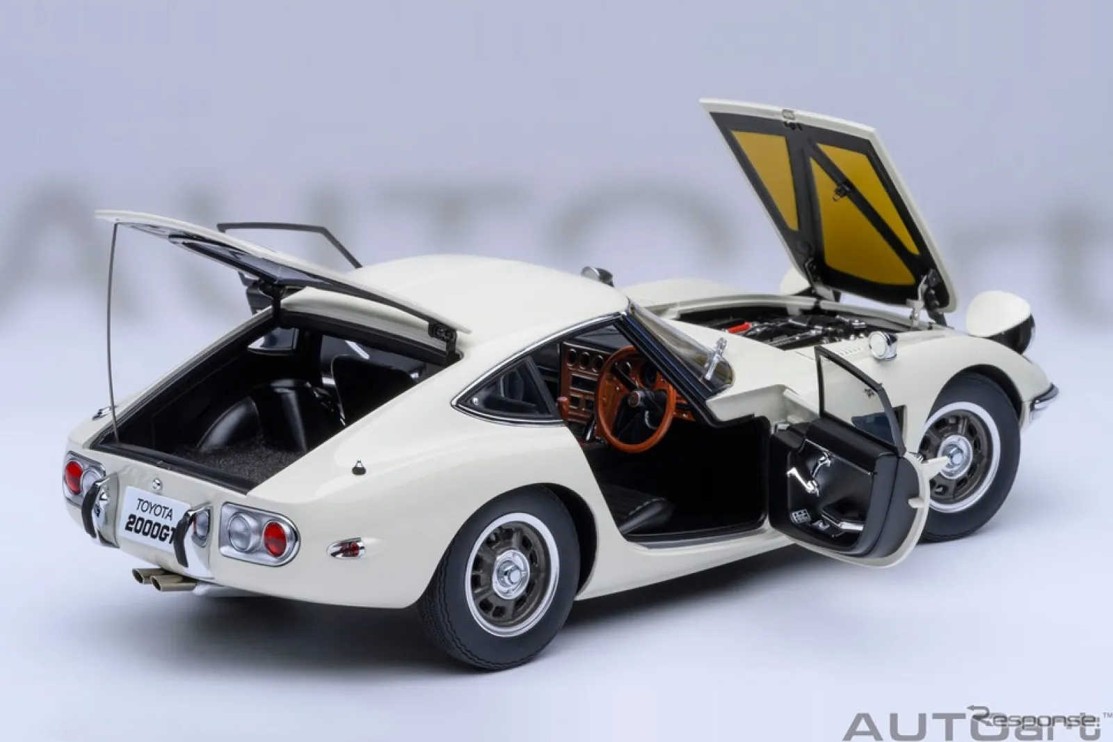 トヨタ2000GT、1/18スケールモデル予約開始…実車3Dスキャンでボディ 