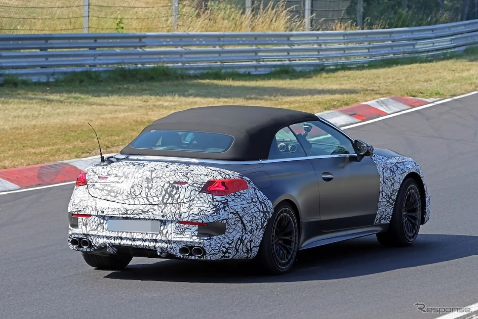 スター顔”採用、直6もパワーアップか？ メルセデスAMG『CLE53』改良
