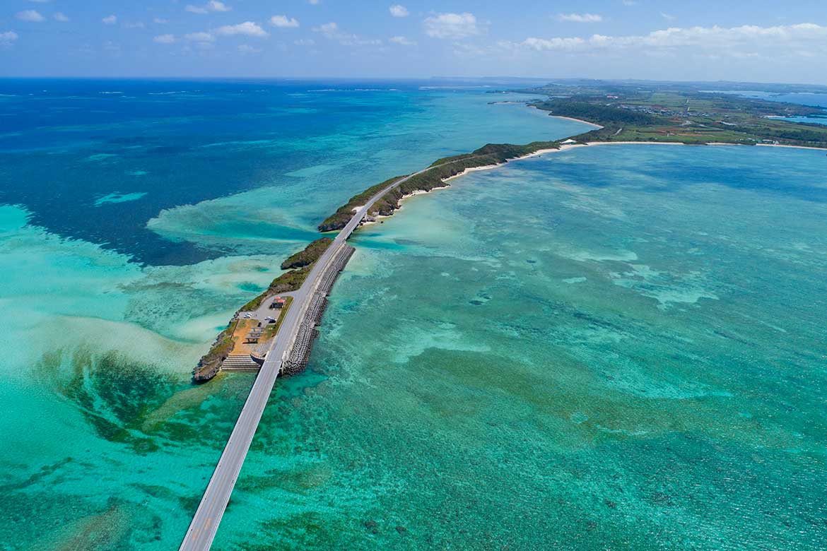 沖縄の離島・宮古島で過ごす癒し時間。大自然を感じる旅へ出かけよう