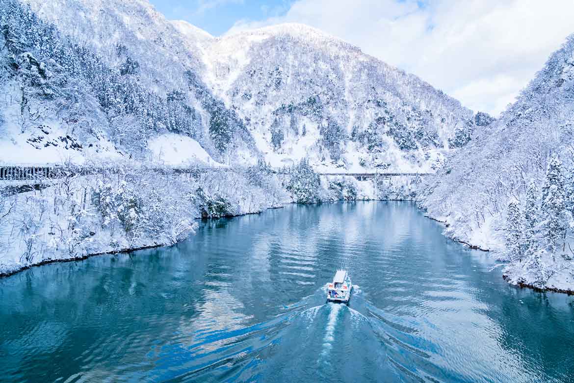 世界遺産に絶景＆海の幸！年始に行きたい富山の冬旅 | ドライブ・旅行 | MOBILA（モビラ）