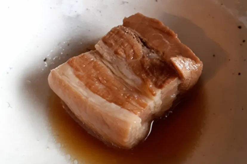 【100年フード】沖縄料理の代表格的存在。沖縄県「ラフテー」