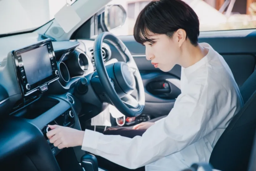 「車のエアコンが効かない」原因と修理法を解説！ プラス効率的な夏のカーエアコンの活用術も紹介