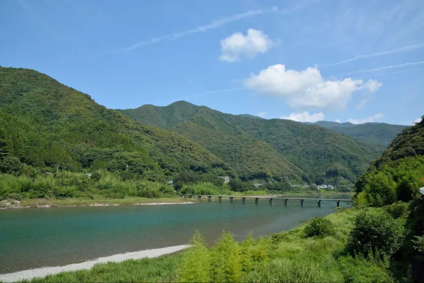 【高知・いの町ドライブ】仁淀ブルーと癒しのグリーン(大人の秋旅Vol.9)