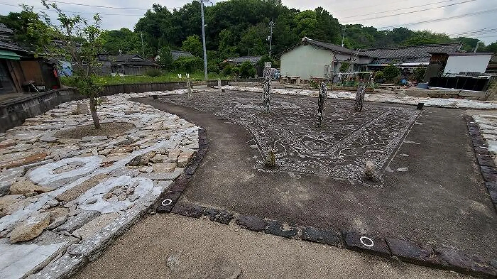 淺井裕介 　太古の声を聴くように、昨日の声を聴く