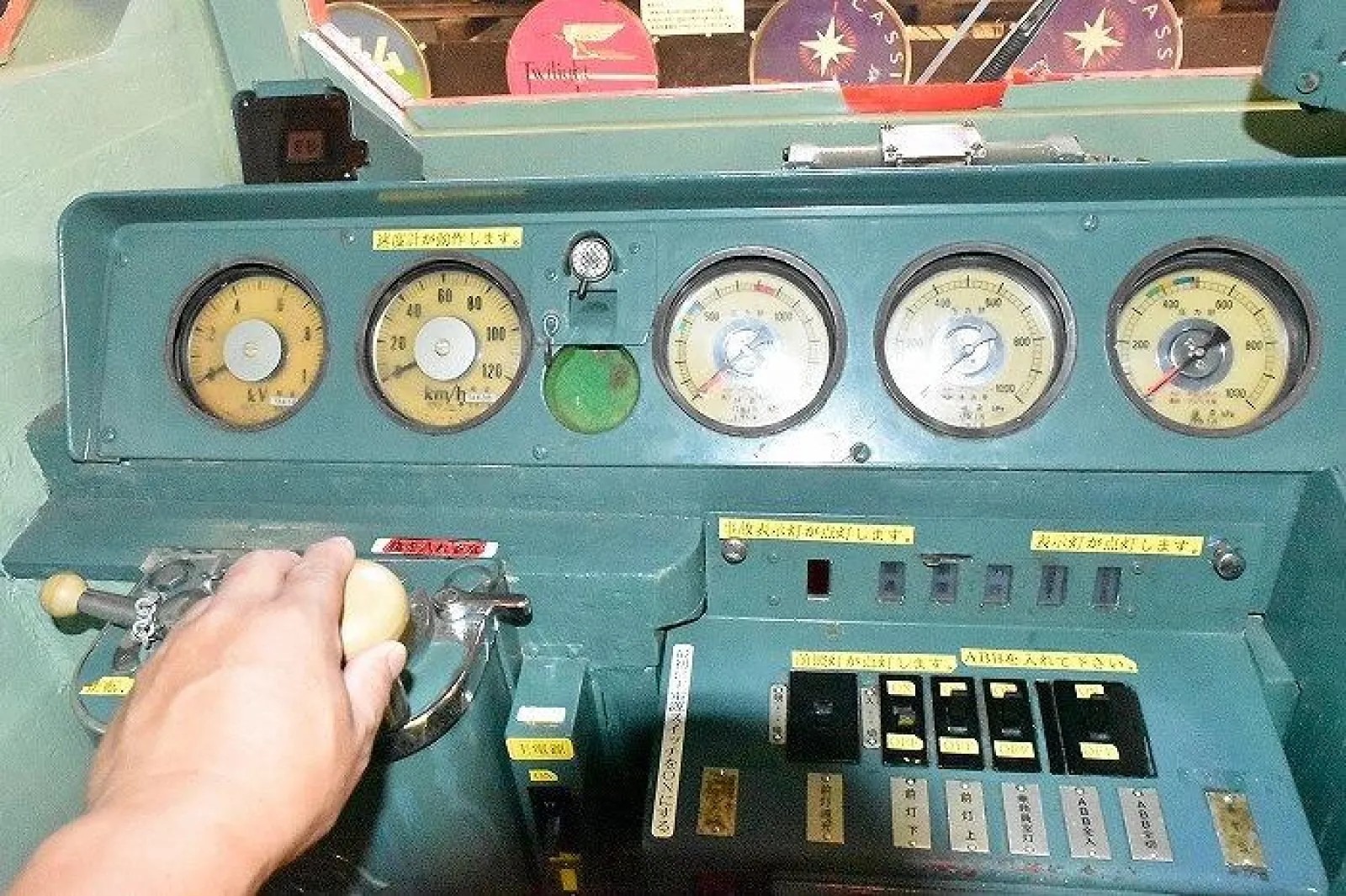 運転室を再現したブース