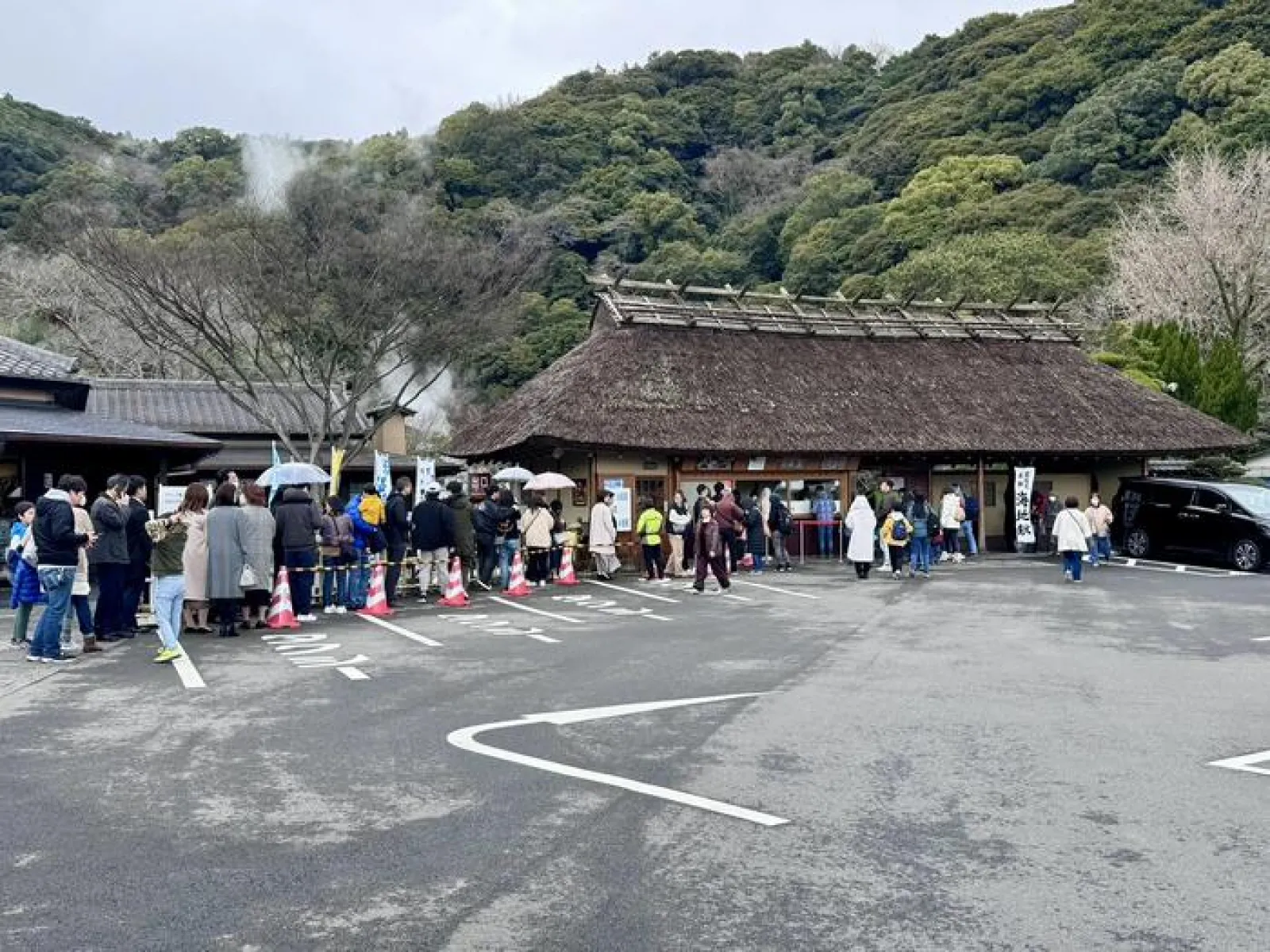 別府地獄めぐり　海地獄
