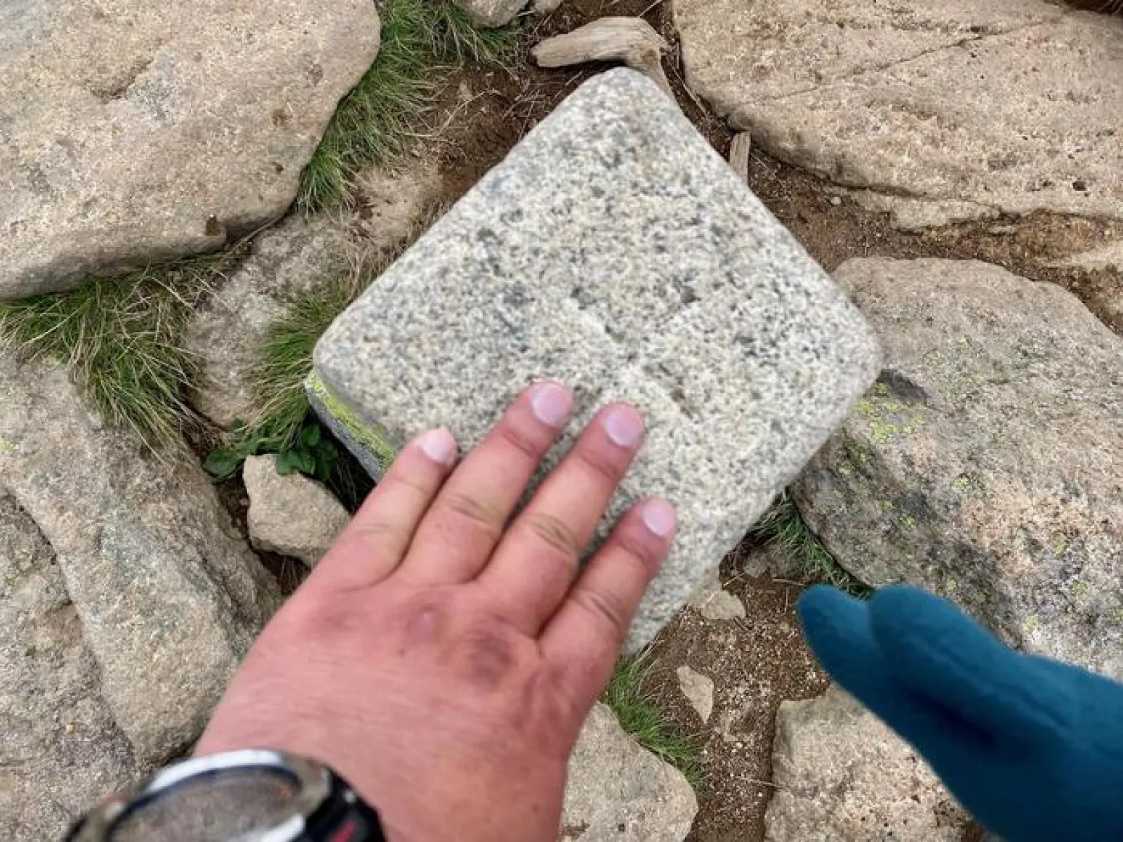 燧ヶ岳　三角点