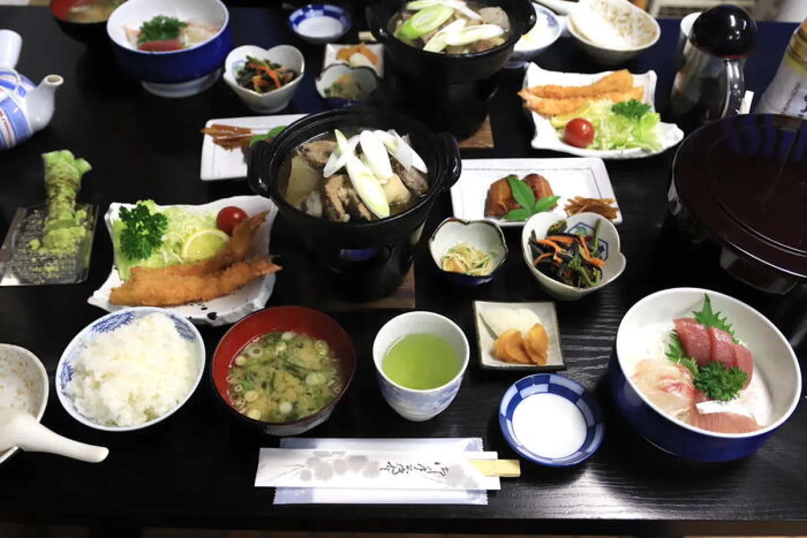 猟師仕込みのジビエ鍋も！山海の幸が詰まったお料理