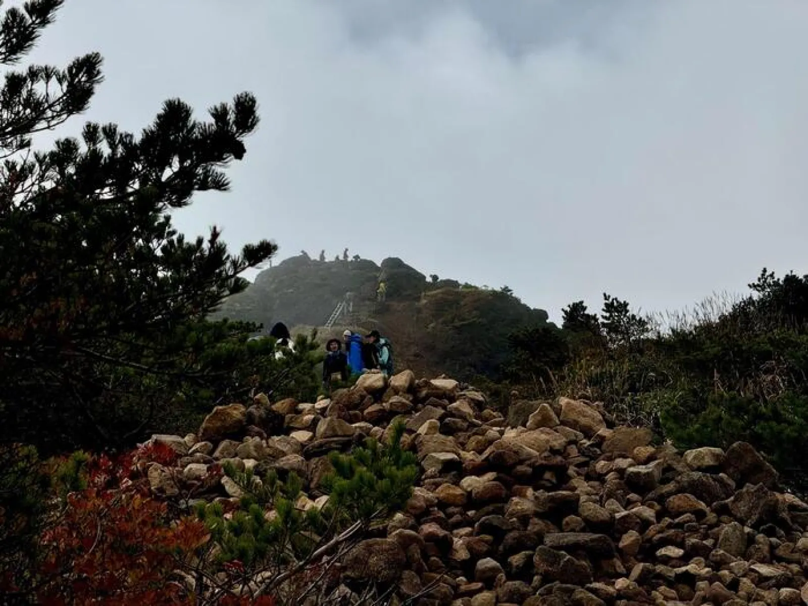 安達太良山　登山道