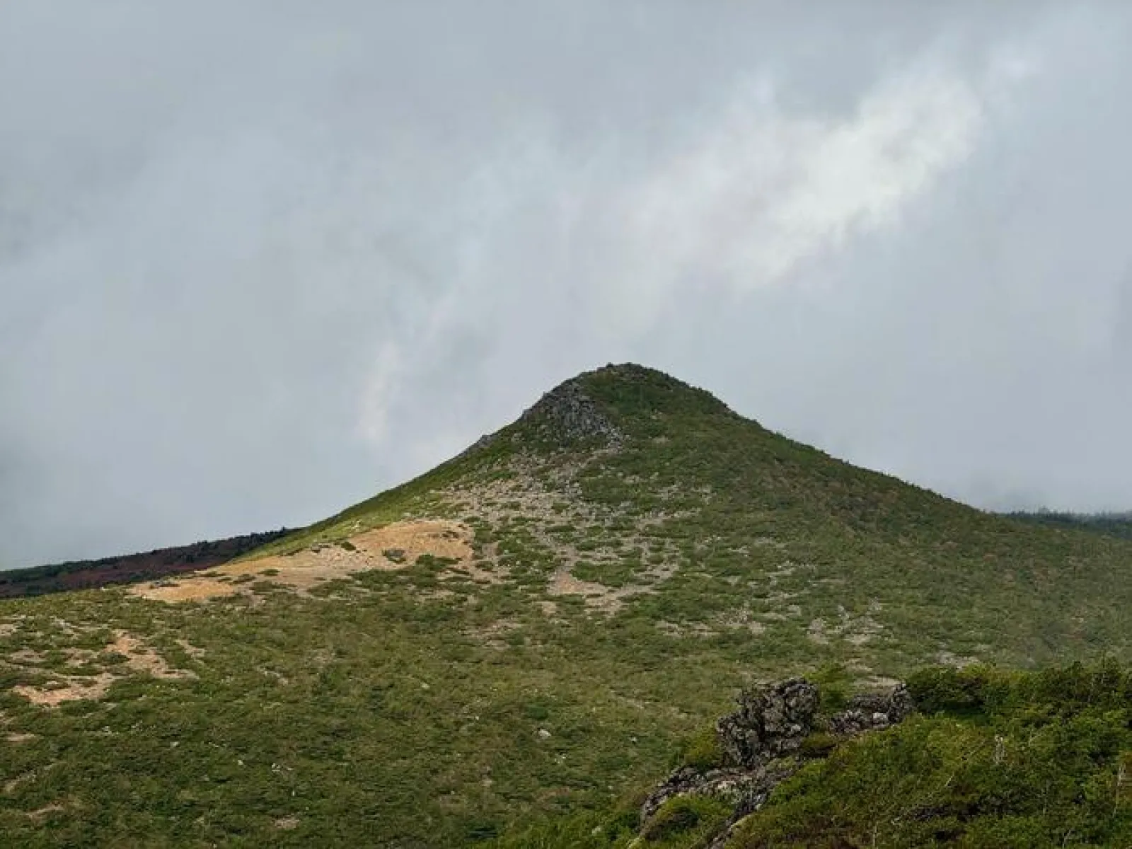 安達太良山　登山道