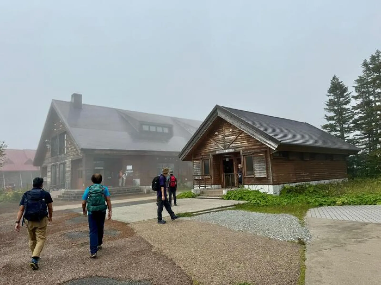 栂池自然園　ビジターセンター