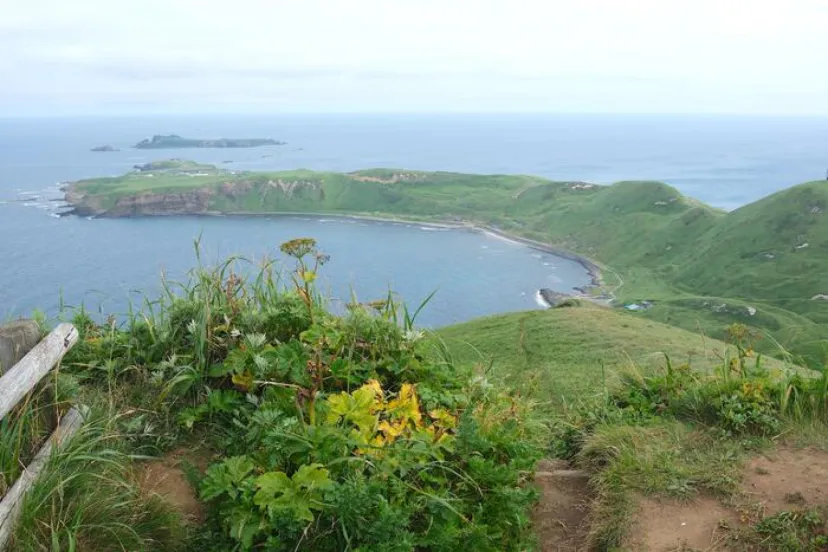 【四季と宿をめぐる旅】ホテル礼文荘と岬めぐりコース：北海道