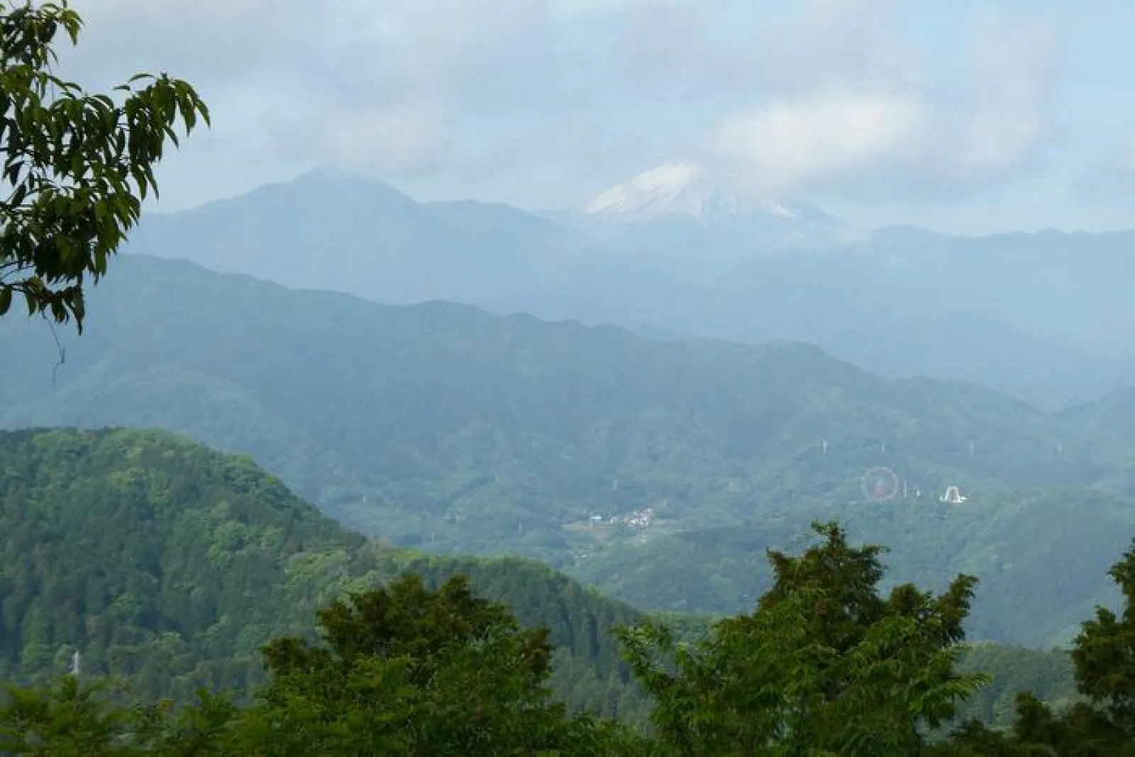 自然や信仰、眺望といった高尾山