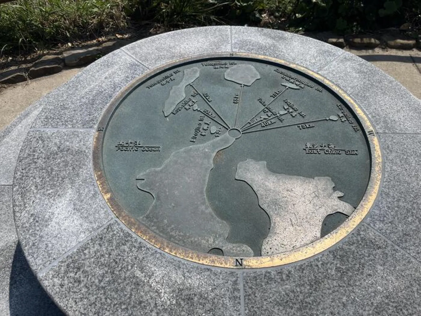 端っこ地図レリーフ