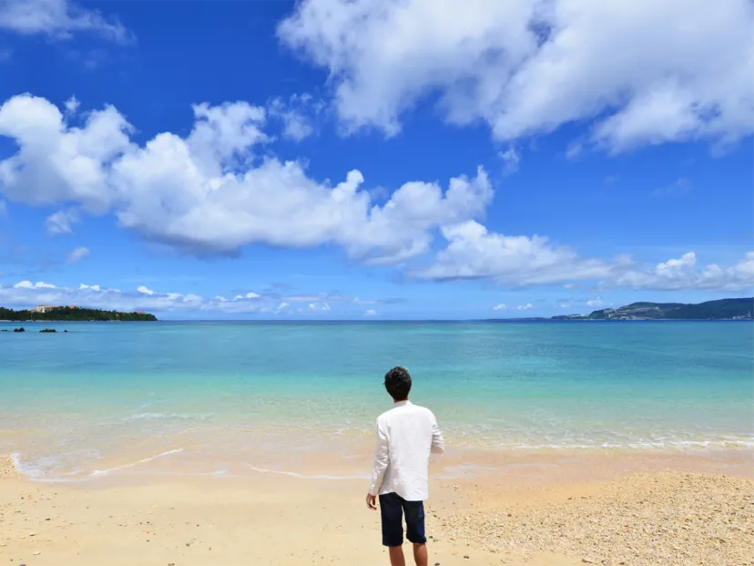 沖縄に男の一人旅はあり？ 一人ならではの楽しみ方とおすすめ観光スポット