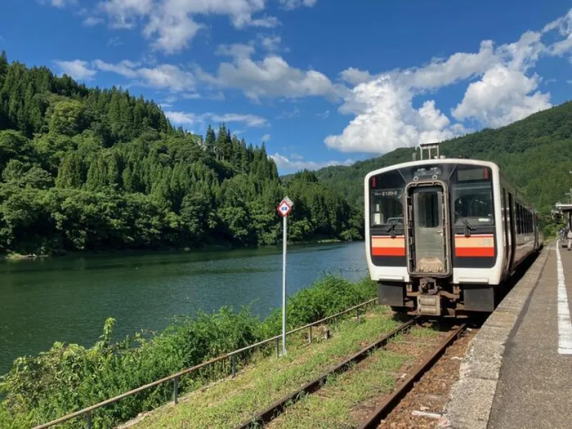 【国内旅行・穴場】一生に一度は乗りたい絶景のローカル列車旅!JR只見線の魅力を徹底解説