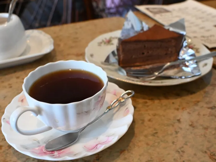 SNSに載らないのに、忘れられない。秋田県大仙市で人が通い続ける喫茶店「じゅがーる」