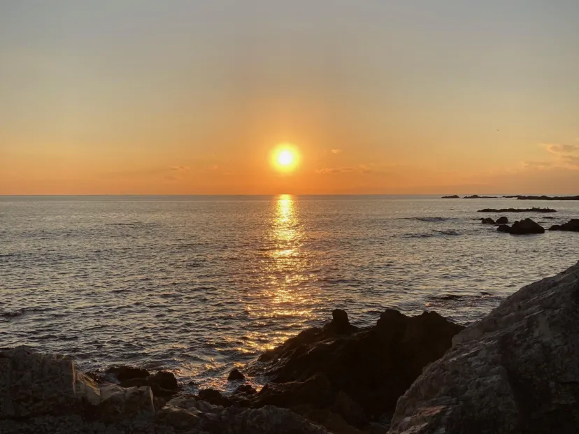 【湘南】夕日を見るなら冬がいい！わたしがおすすめする夕暮れ時がすてきな海岸3選