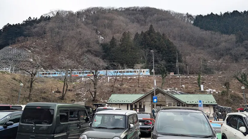 
                    【埼玉県秩父・比企】車中泊4年目の59歳が行く。昭和レトロな温泉と絶品ホルモン旅
                