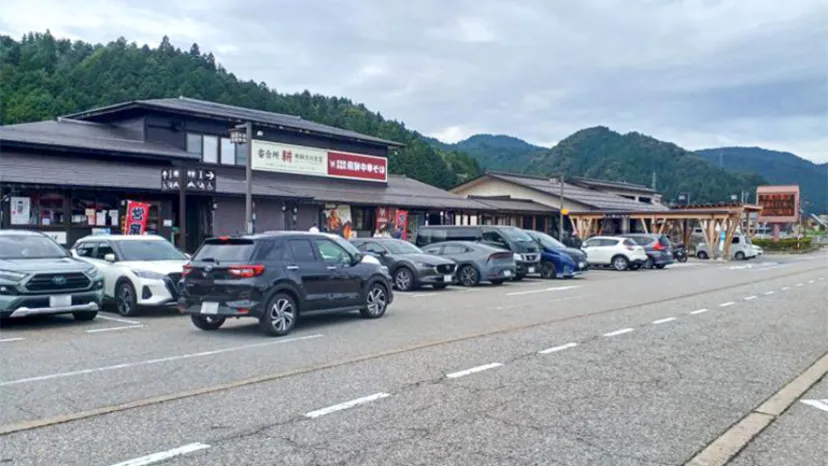 【富山・岐阜】地元民おすすめ!紅葉の国道41号「ノーベル街道」を巡る秋の車中泊旅