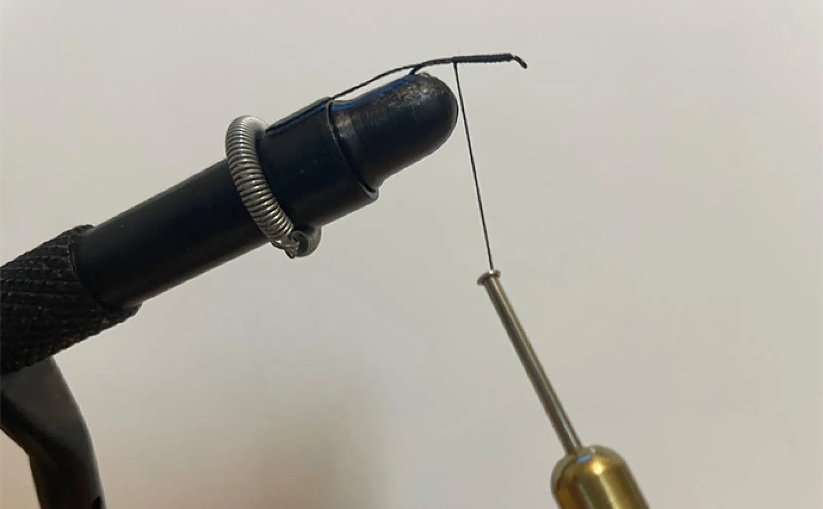 テンカラ釣りの毛鉤（けばり）の作り方 初心者でも慣れれば2～3分で