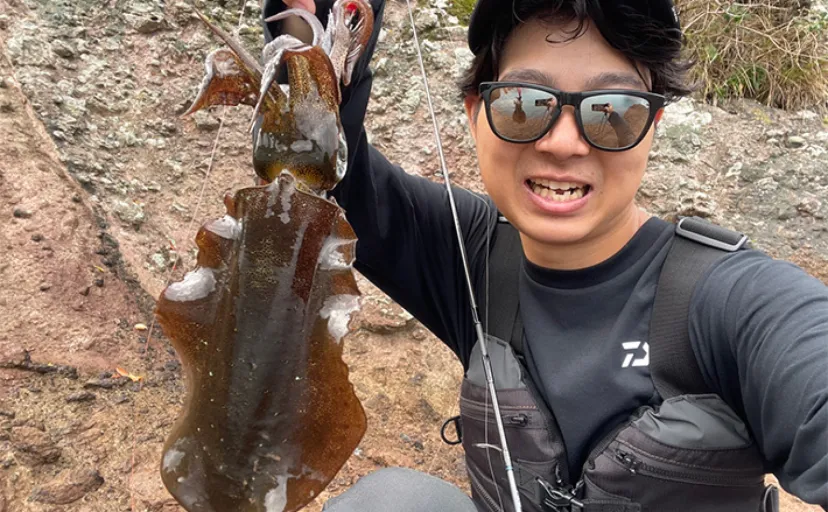 世界遺産でエギング釣行【熊本・三角西港】初めてのエリアで300gのアオリイカをキャッチ