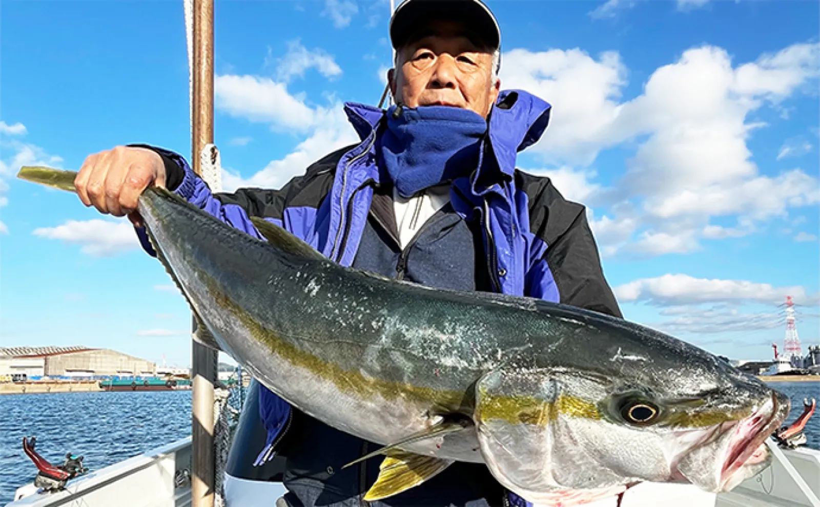 船から大型魚を狙う『落とし込み釣り』をまるごと解説【釣り方・時期・タックル】
