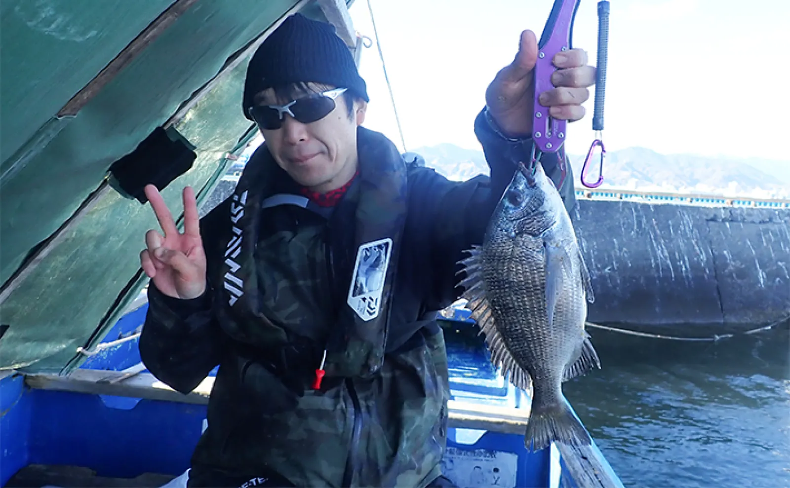 初めての「クロダイかかり釣り体験コース」で本命連発大満足！【静岡