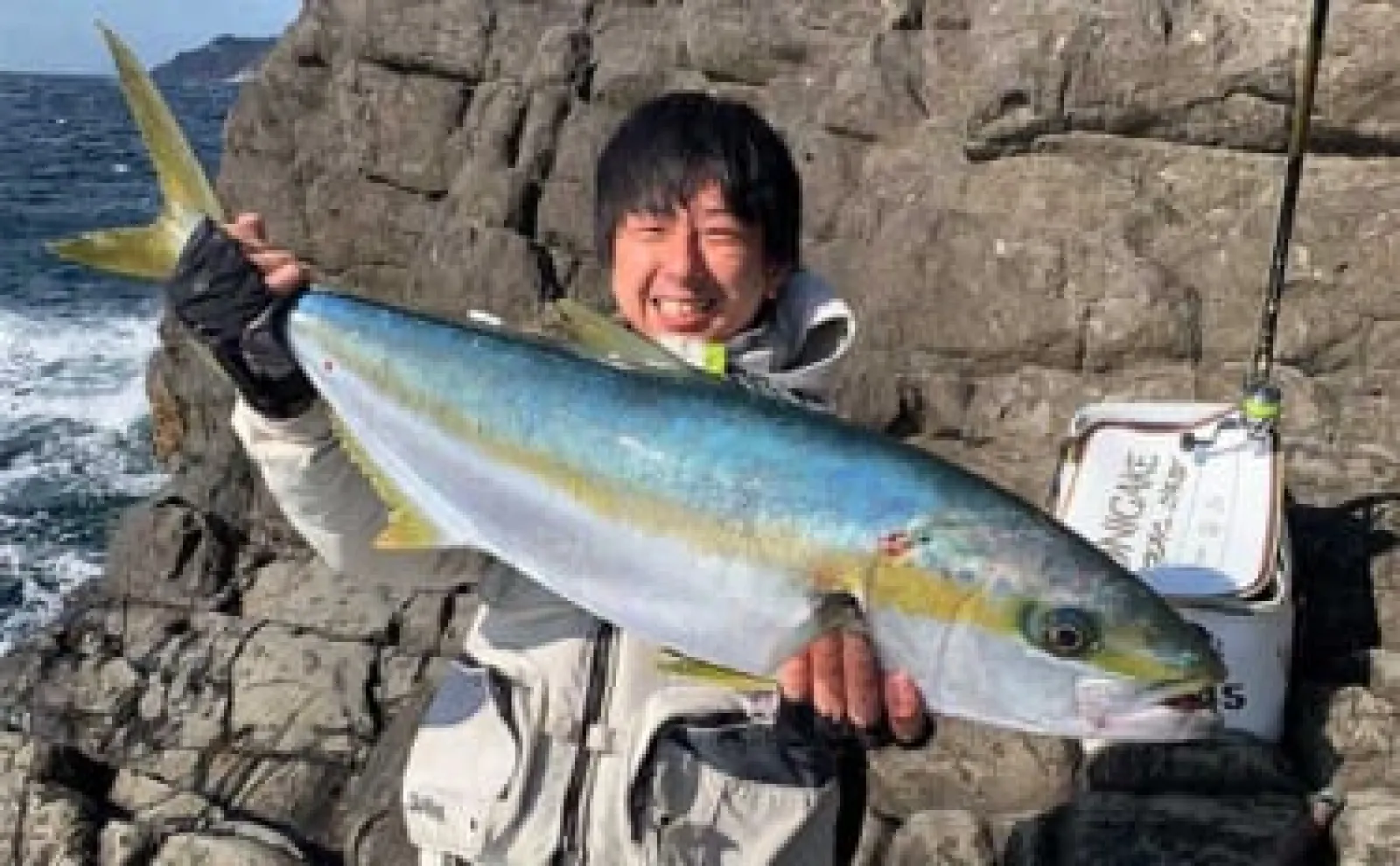 沖磯でのカゴ釣りで80cm超えヒラマサに大型マダイもキャッチ！【長崎
