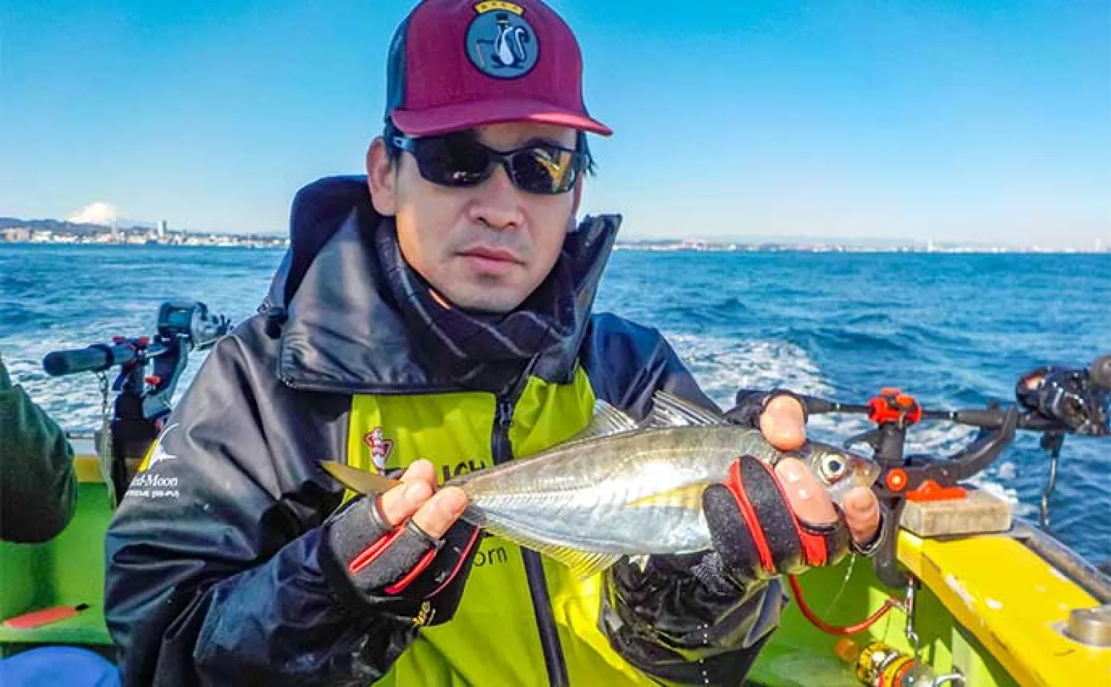 【大物釣りページ】 東京湾で大型狙いのビシアジ釣り【走水沖】低活性でも35cm級頭にツ抜け