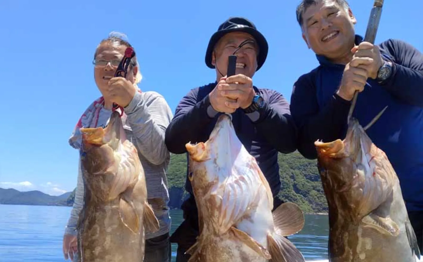 沖釣り釣果速報】アラ18kg浮上！平戸沖のイカ流し釣りで超ド級