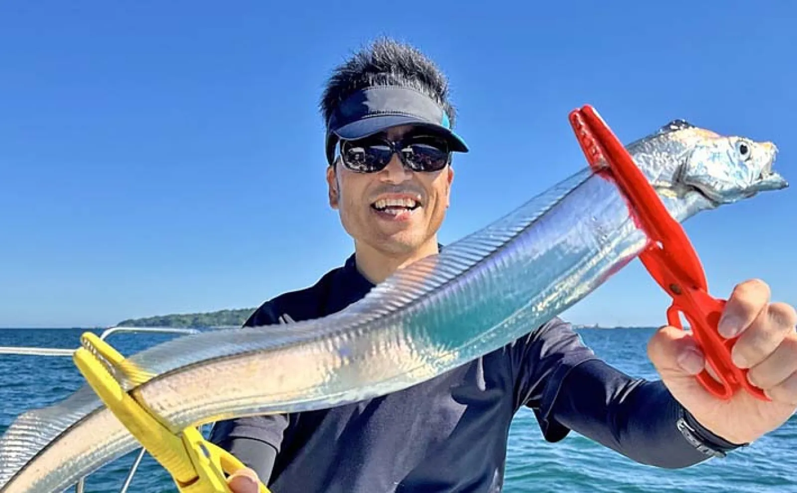 博多湾のテンヤタチウオ釣りで指幅4本交じり50尾を手中【福岡】夏の短