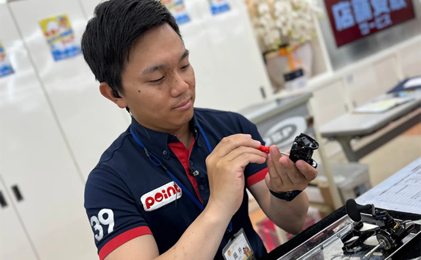 釣具屋で一番多い質問はやっぱりアレだった？」 全国の釣具店スタッフ