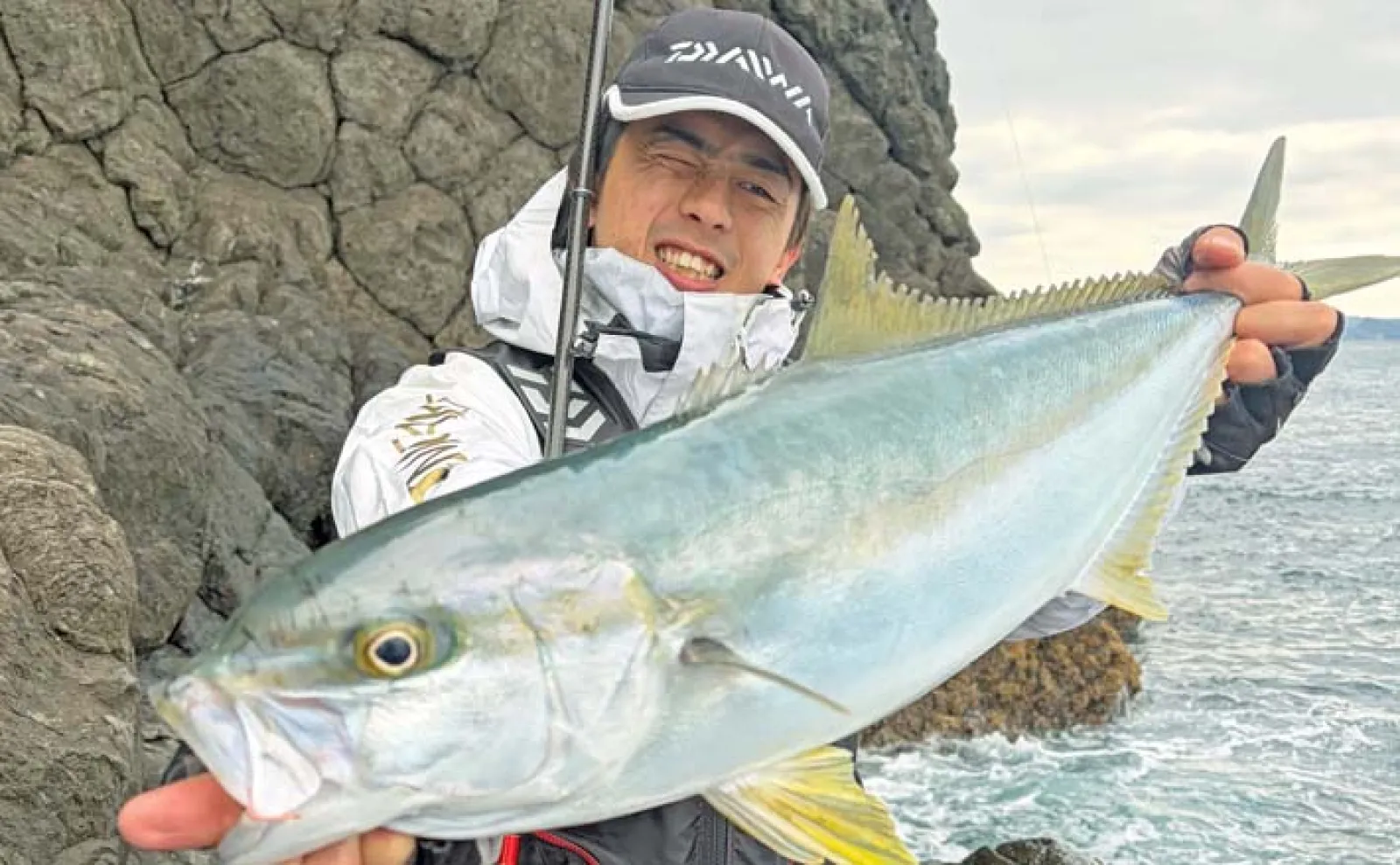 大瀬戸の沖磯フカセ釣りで80cm級ヒラマサ浮上【長崎】45cm口太も連発