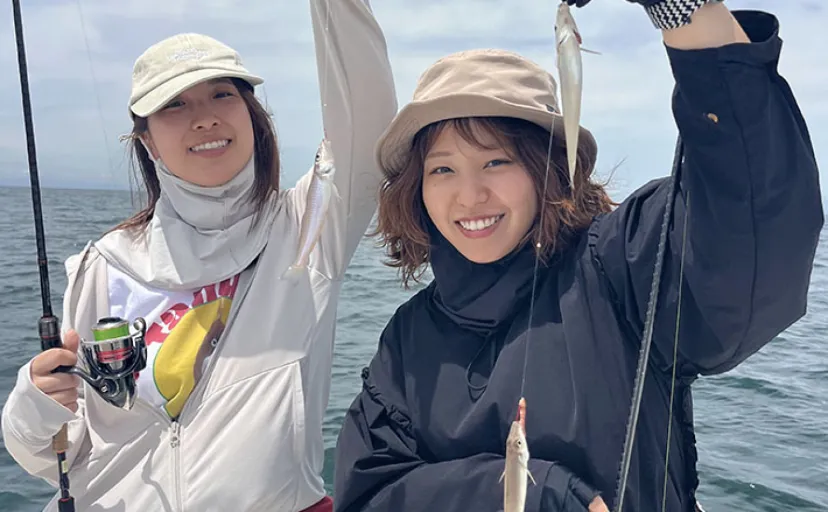 初夏の伊勢湾でリレー釣り満喫 キス60匹・マダイ6枚・ブリ7本の好釣果