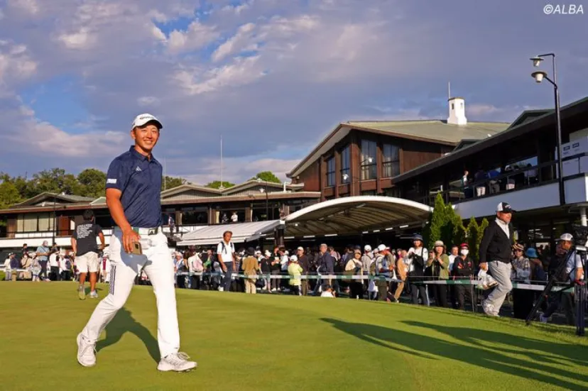 
				「プレーオフをせずに優勝したかった」岩崎亜久竜が最終18番で見せた攻めのスライス
			