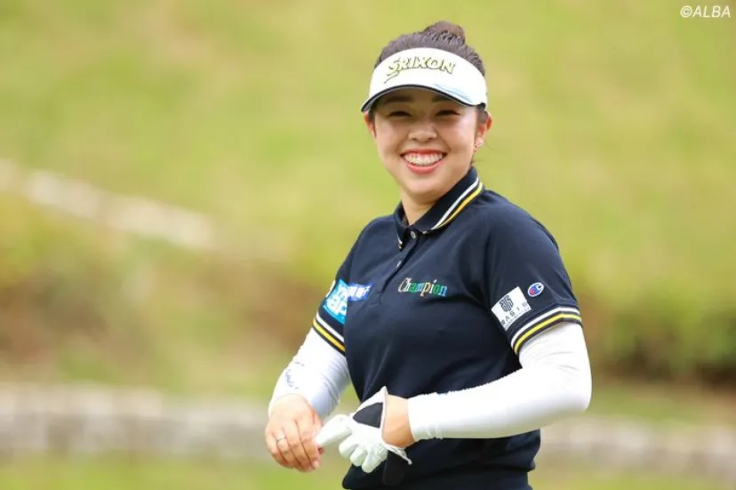 
				山下美夢有の顔よりも大きなステーキ！　まさか3皿を女性2人でペロリ？
			