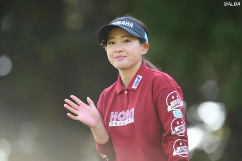 
				女子プロゴルファー・永井花奈がイカを素手でつかむ海釣り動画を投稿　ファンからは「わんぱく」「良い笑顔」とコメントも
			