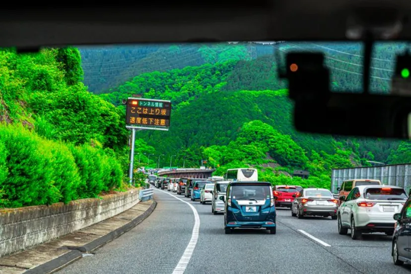 
				ゴールデンウィークは昨年よりも渋滞が増加する見込み　ゴルフはGWの前半が狙い目か
			