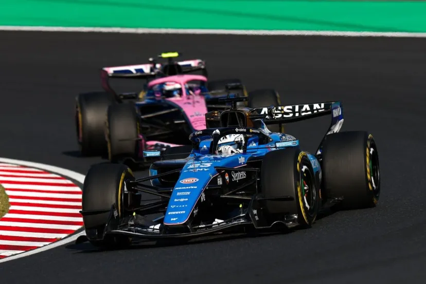 後ろのマシンって、ちゃんとコントロールできてる？？　アルボンが明かす、新世代F1ドライブ中の不安「ディフェンスしたいのに怖い時がある」