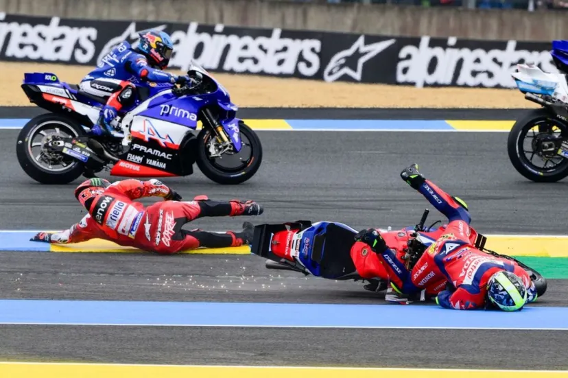 ホンダのジョアン・ミル、フランスGP1周目のクラッシュ巻き添えで右手を骨折
