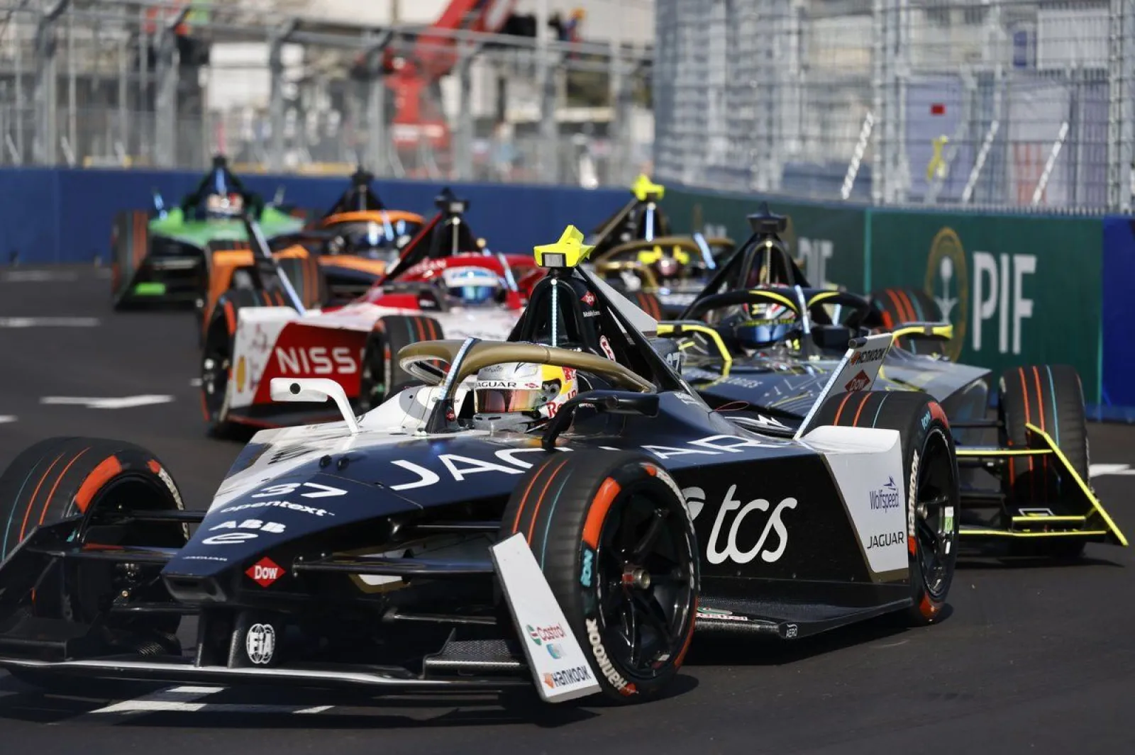 “日本育ち”キャシディ、初の東京EPrixは後方から怒涛の追い上げ入賞も予選のタイム抹消が痛手に「優勝争いができたかも……」 モーター