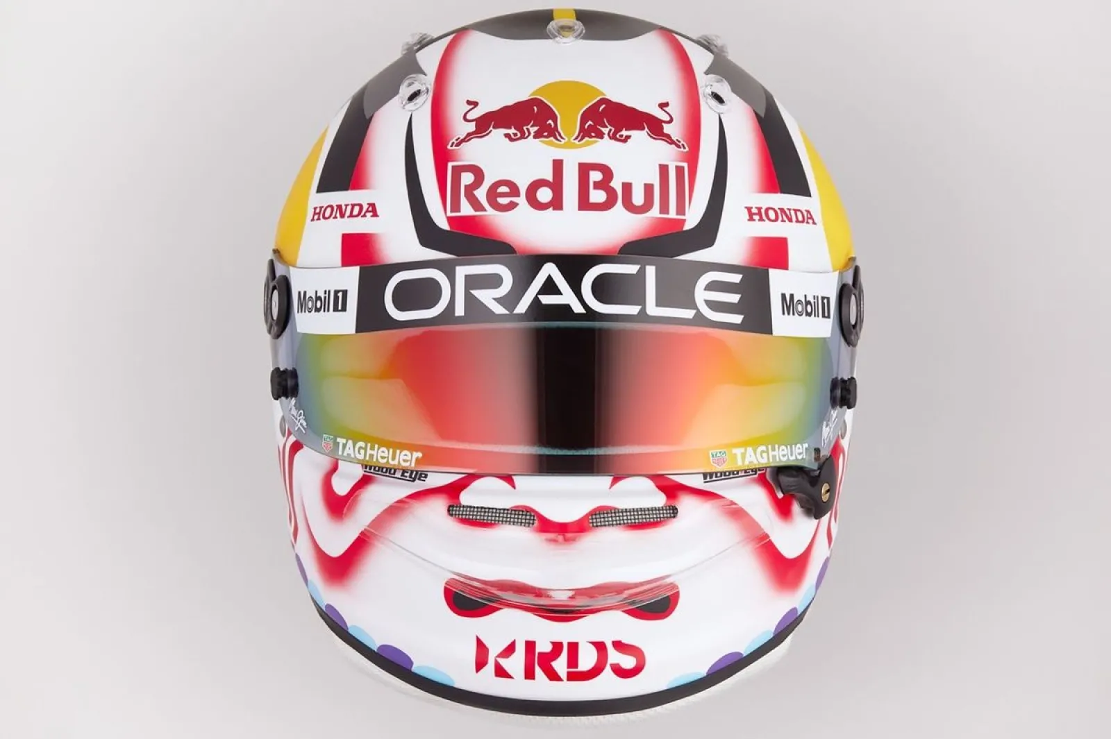 今年のテーマは“KABUKI”だ！ 角田裕毅のF1日本GP仕様ヘルメット公開