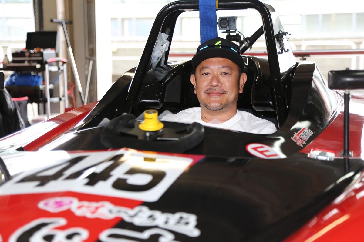 元BAR F1テストドライバー福田良が10数年ぶりにレース参戦。山本勝巳は