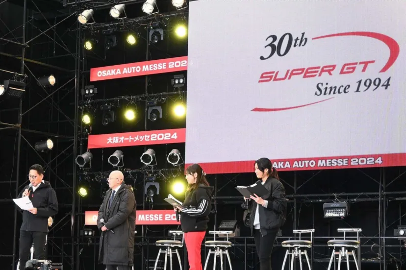 スーパーGT、空気と水から作る夢の合成燃料”国産eフューエル”導入は2027年もしくは2028年から？　坂東代表、大阪オートメッセで発言「それが現時点での目標」