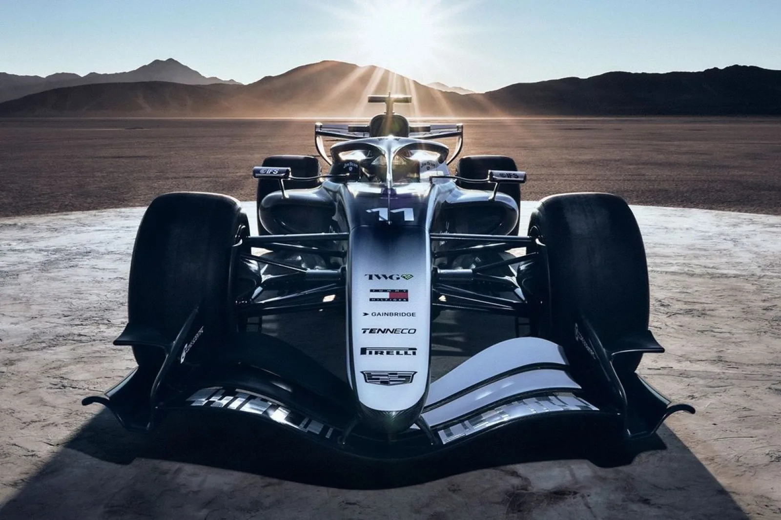 1分のCMのために30億円以上積んだ？！ キャデラックF1、スーパーボウルでの華々しいカラーリング発表の裏側 | モータースポーツ | カー ...