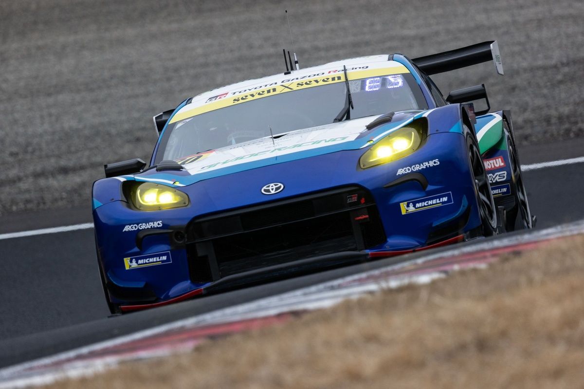 炎 スーパーGT・GT300テスト中に炎上火災に見舞われたシェイドレーシング